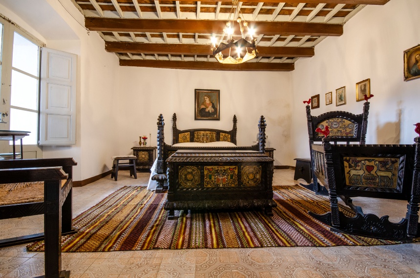 Aritzo Casa Devilla. Camera dèco Antonio Mura